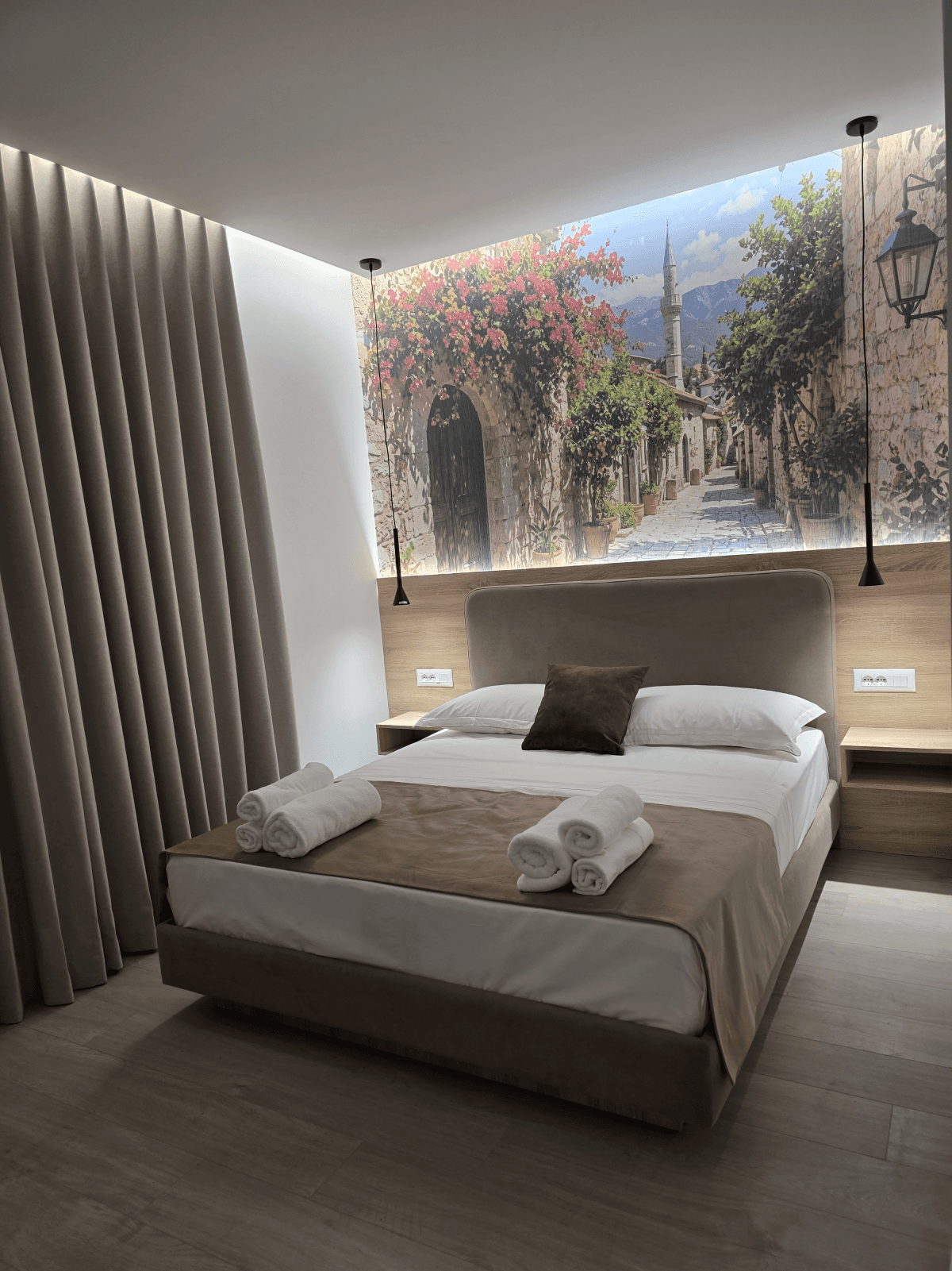 Deluxe Queen Room